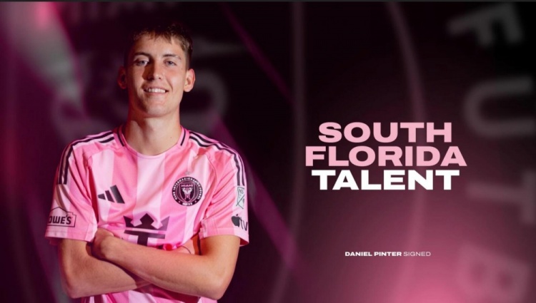 官方：迈阿密国际一线队与本俱乐部青训新星丹尼尔・平特签约